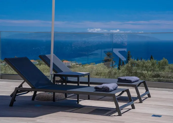 Shades Of Blue * Trapezaki (Kefalonia)