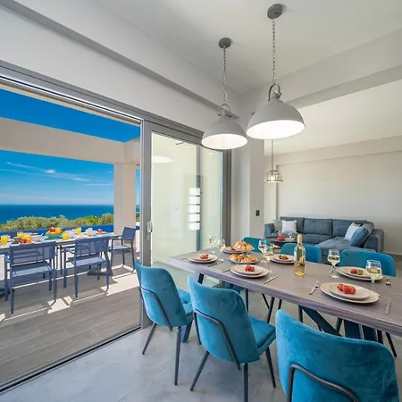 Shades Of Blue טרפזאקי