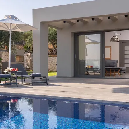 Shades Of Blue וילה טרפזאקי